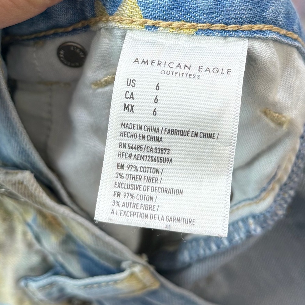 American Eagle Outfitters Blue Floral Jean Shorts size 6 - Picture 5 of 5